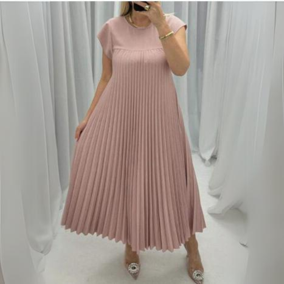 SOFIE | ELEGANT PLEATED MAXI DRESS