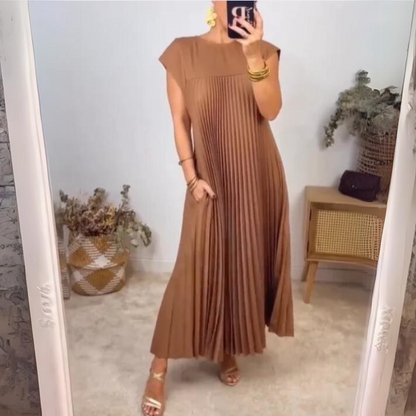 SOFIE | ELEGANT PLEATED MAXI DRESS